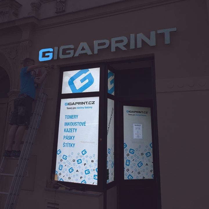 SVĚTELNÉ LOGO AURA //<br />POLEP VÝLOH // INSTALACE